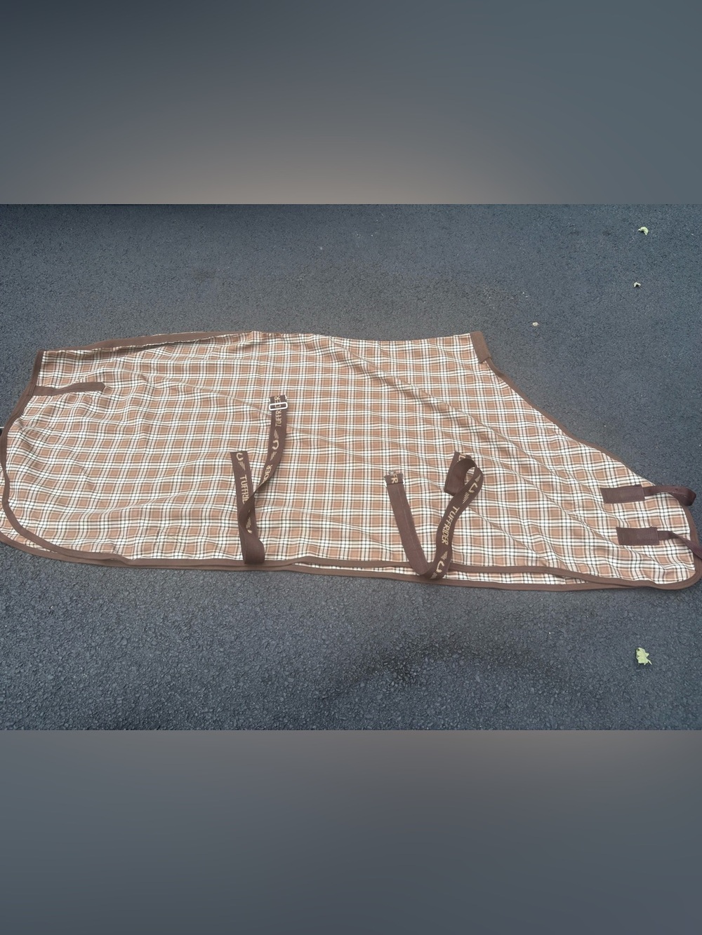 TuffRider Plaid Horse Anti Sweat Stable Sheet - Size 81 - Excellent Condition